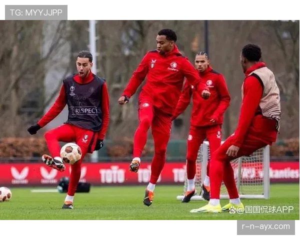 《费耶防守体系:重塑球队防线的新篇章》解析费耶诺德在新赛季的防守策略与表现趋势 《费耶防守体系:重塑球队防线的新篇章》解析费耶诺德在新赛季的防守策略与表现趋势