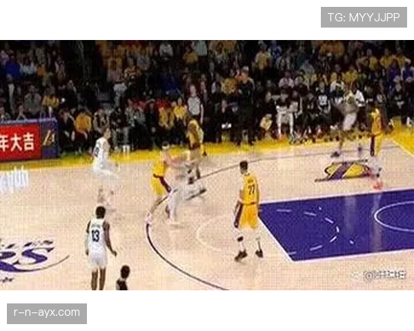 马尔卡宁利用高位挡拆提升中距离效率，拉开球队进攻空间